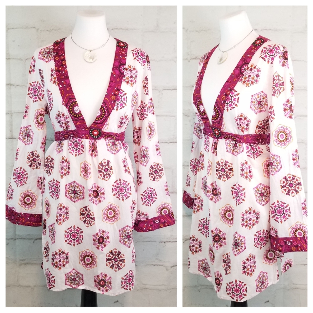 π¨π¦ V-Neck Snowflake Tunic Top - Picture 3 of 8